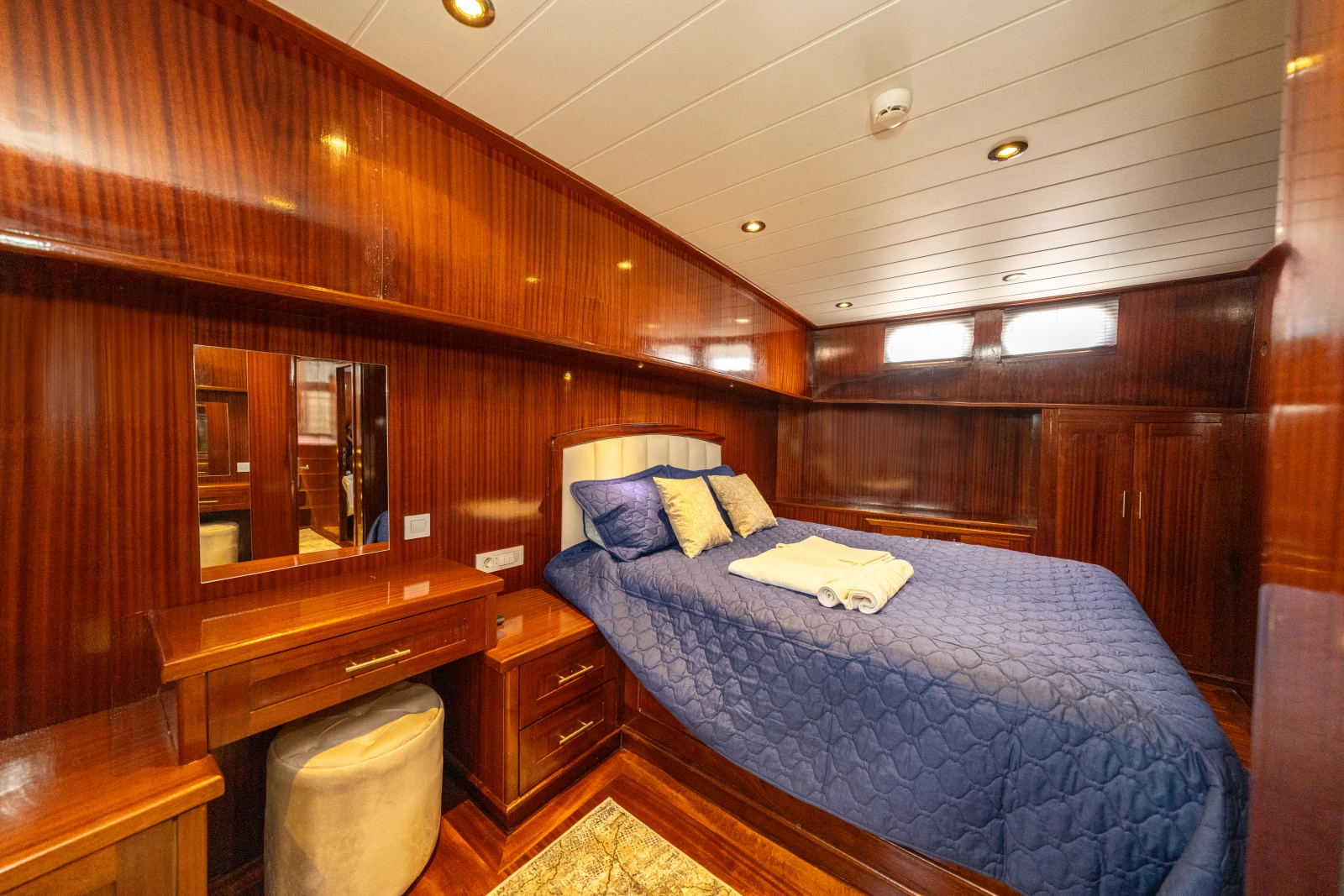 cabin1